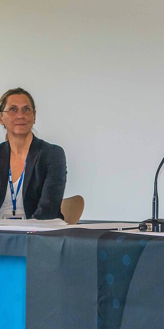 Beim Symposium: (von links)  Dr. Haibo Gong, CEO Trandomed, Prof. Dr. Helga Hornberger, OTH Regensburg, und Prof. Dr. David Dean, Associate Professor, Department of Plastic Surgery, The Ohio State University. 