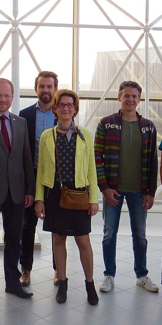 Von links: Vizedirektor Alexis Beakou, Prof. Dr. Ingo Ehrlich, Matthias Schlamp, Direktorin Sophie Commereuc, Prof. Jerome Couden, Prof. Claude Guillaume, Patrice Touzet, Christian Pongratz.