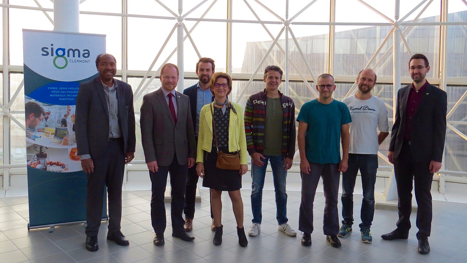 Von links: Vizedirektor Alexis Beakou, Prof. Dr. Ingo Ehrlich, Matthias Schlamp, Direktorin Sophie Commereuc, Prof. Jerome Couden, Prof. Claude Guillaume, Patrice Touzet, Christian Pongratz.