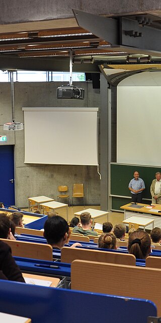 Vorbereitung für das Studium: Im Mathematik-Vorbereitungskurs an der OTH Regensburg können angehende Studierende vor Semesterbeginn ihre Kenntnisse im Bereich Mathematik auffrischen. 