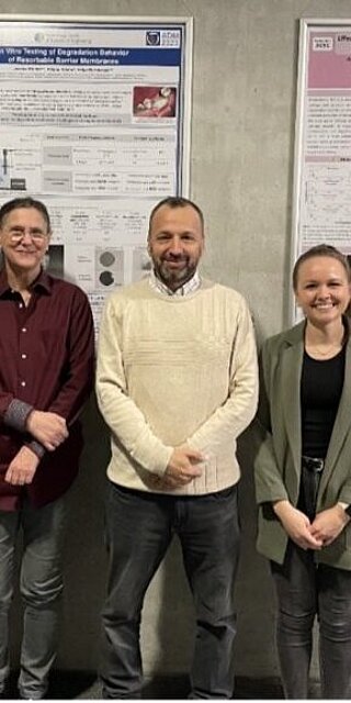 Besuch der türkischen Forschungspartner im Labor Biomaterialien der OTH Regensburg (v.l.): Prof. Dr. Tuğçe Tezel, Prof. Dr. Helga Hornberger, Prof. Dr. Volkan Kovan, Jessica Kloiber und Ulrich Schultheiß