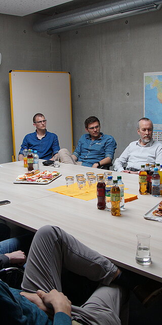 Promotionsstammtisch im April 2018 mit Referentin Dr. Lena Ebner (im Bild ganz rechts). Foto: OTH Regensburg