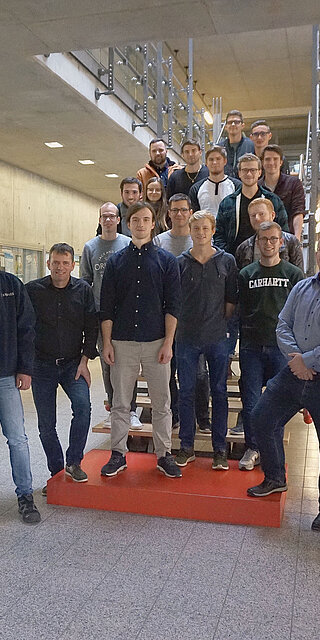 Projektgruppe der OTH Regensburg mit Kooperationspartner der Krones AG.